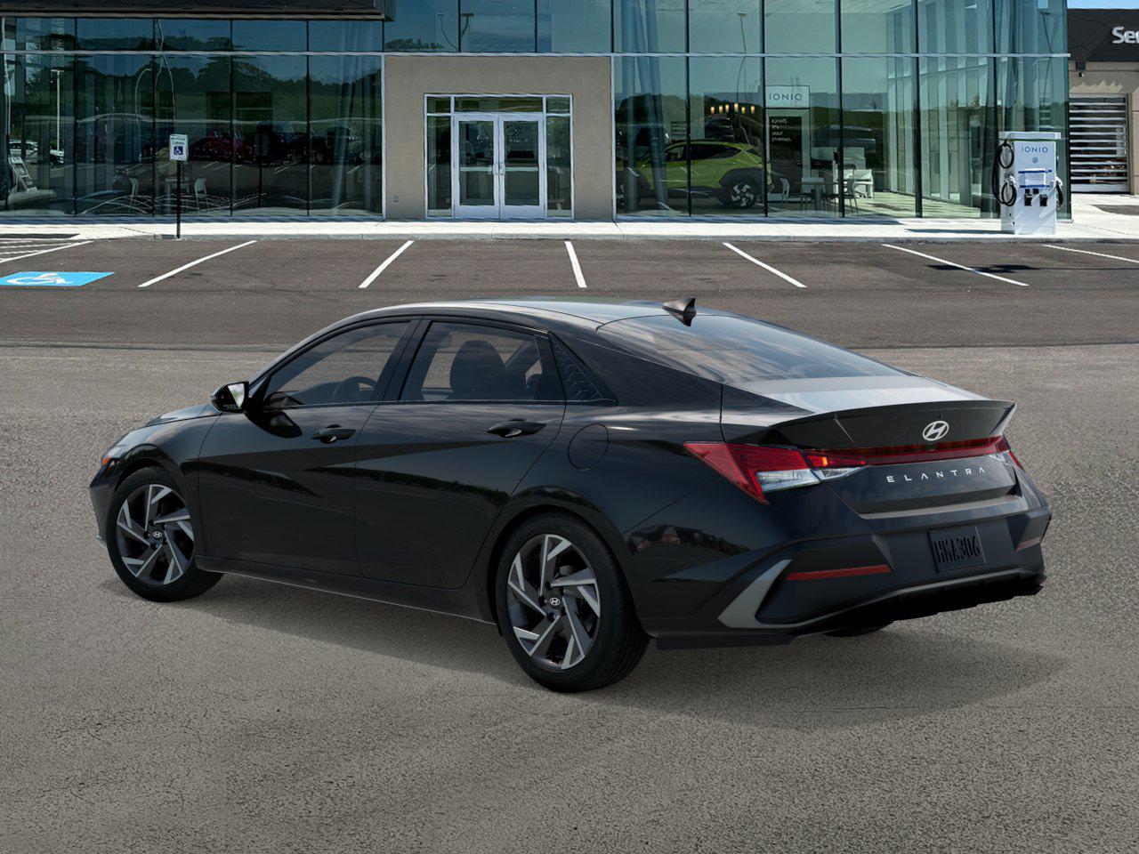 2025 Hyundai Elantra SEL Sport photo 4