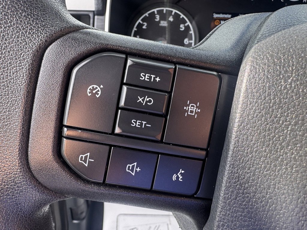 2023 Ford F-150 XL photo 5