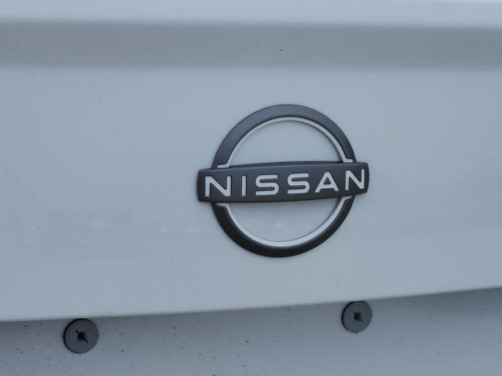 2025 Nissan Versa S photo 6