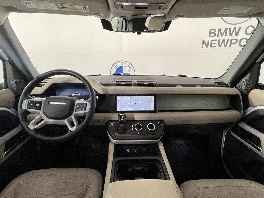 2024 Land Rover Defender 110 S photo 8