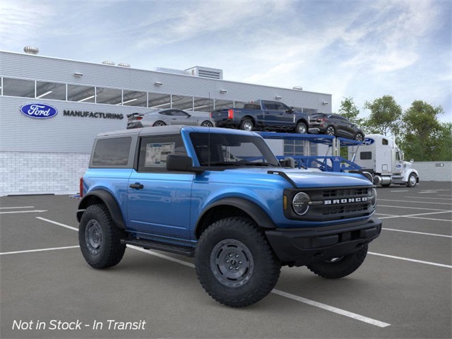 2025 Ford Bronco Base photo 5