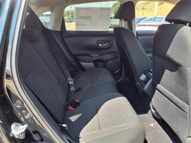 2026 Honda HR-V LX photo 3