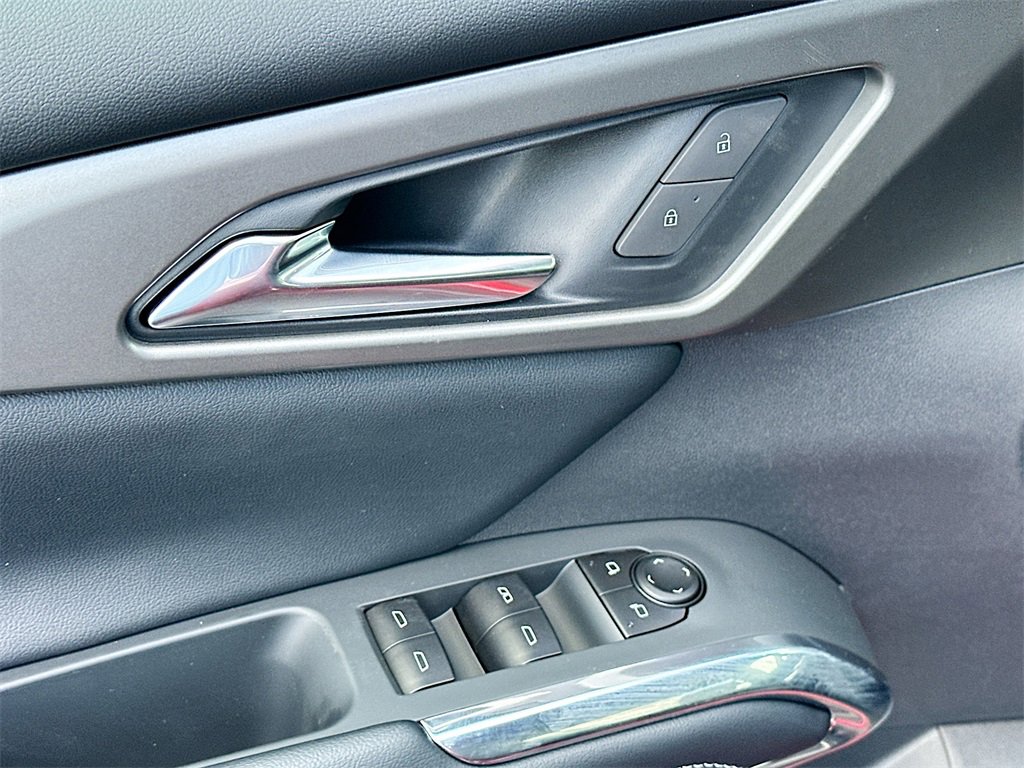 2026 Chevrolet Traverse photo 11