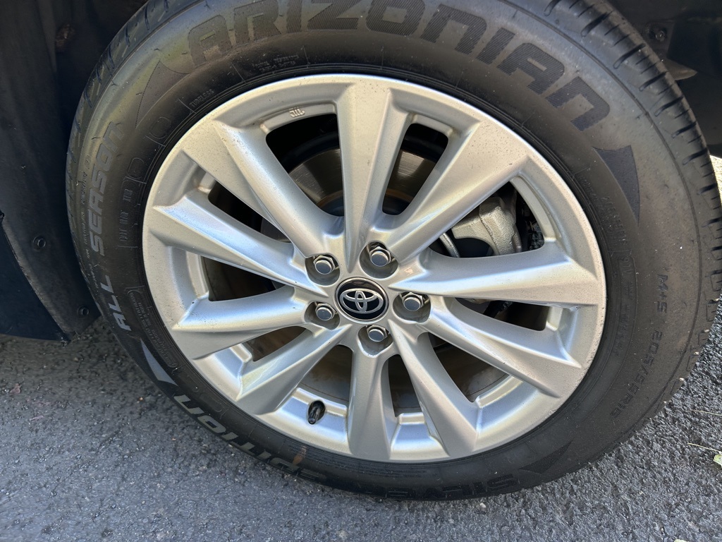 2023 Toyota Corolla Hybrid XLE photo 8