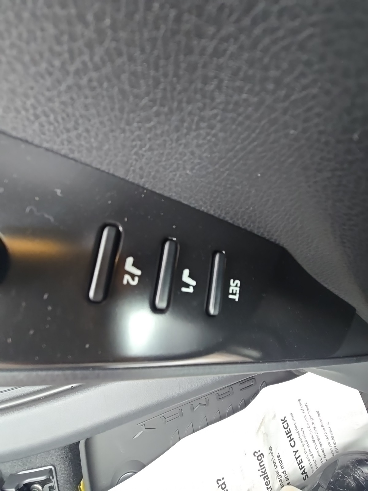 2025 Toyota Camry XLE photo 19