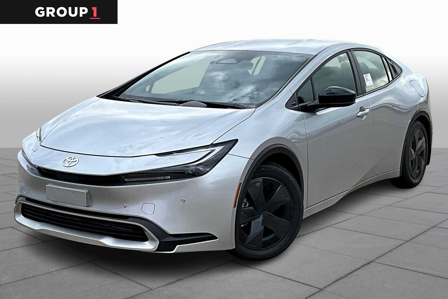 2026 Toyota Prius SE's photo