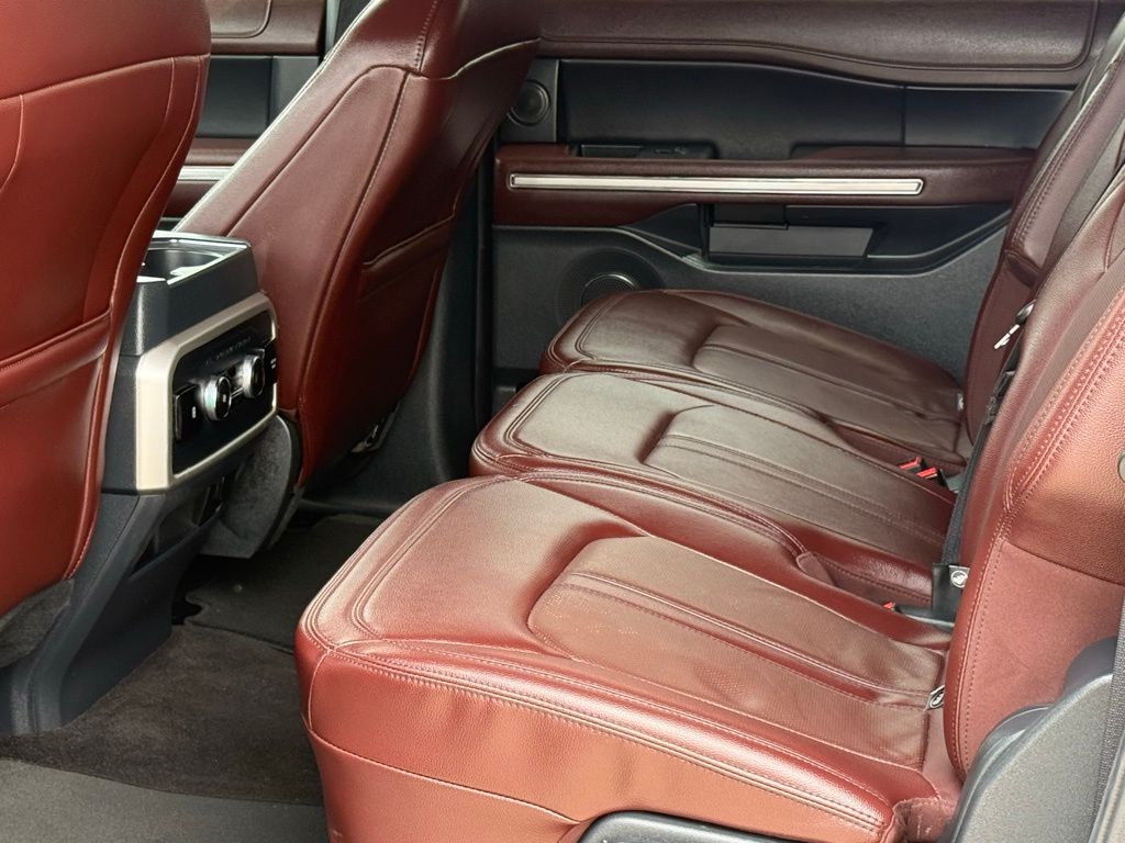 2023 Ford Expedition MAX Limited photo 8