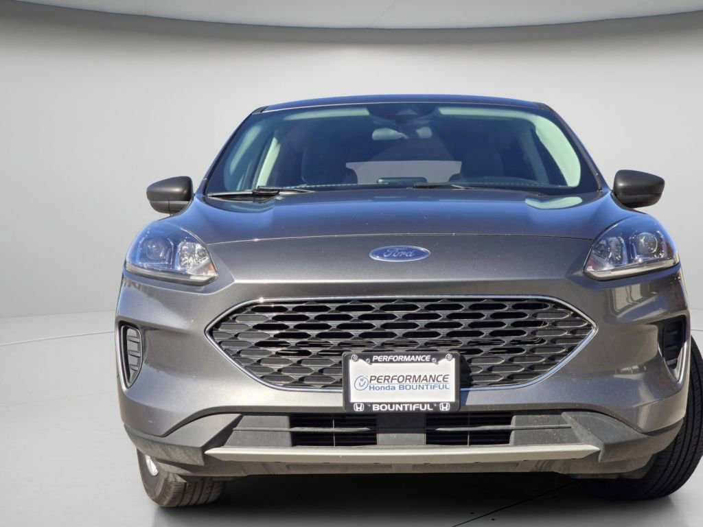2022 Ford Escape SE photo 3