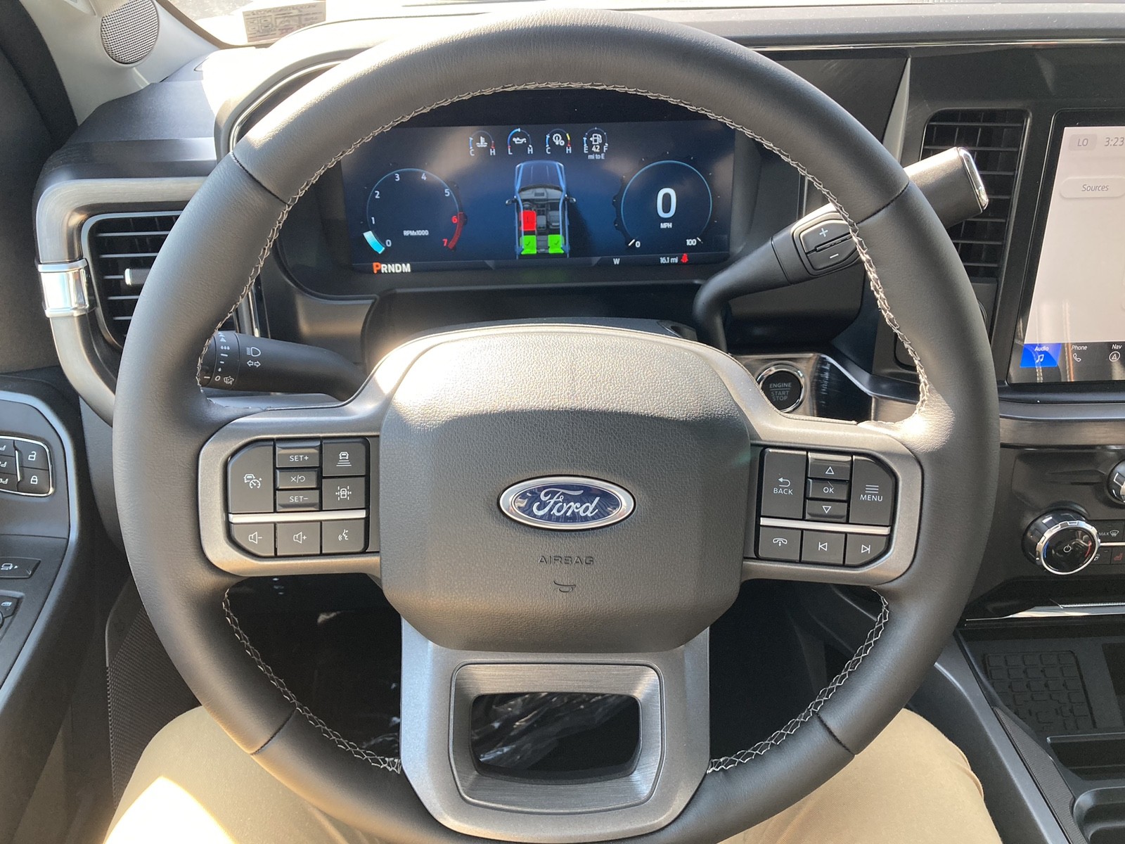 2026 Ford F-250 Lariat photo 10