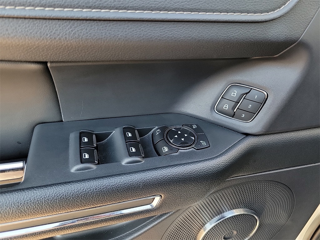 2024 Ford Expedition MAX XLT photo 18