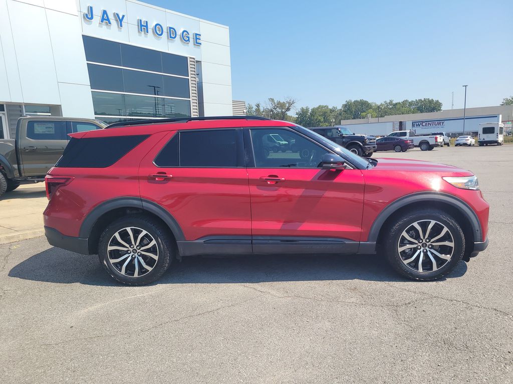 2020 Ford Explorer ST photo 2