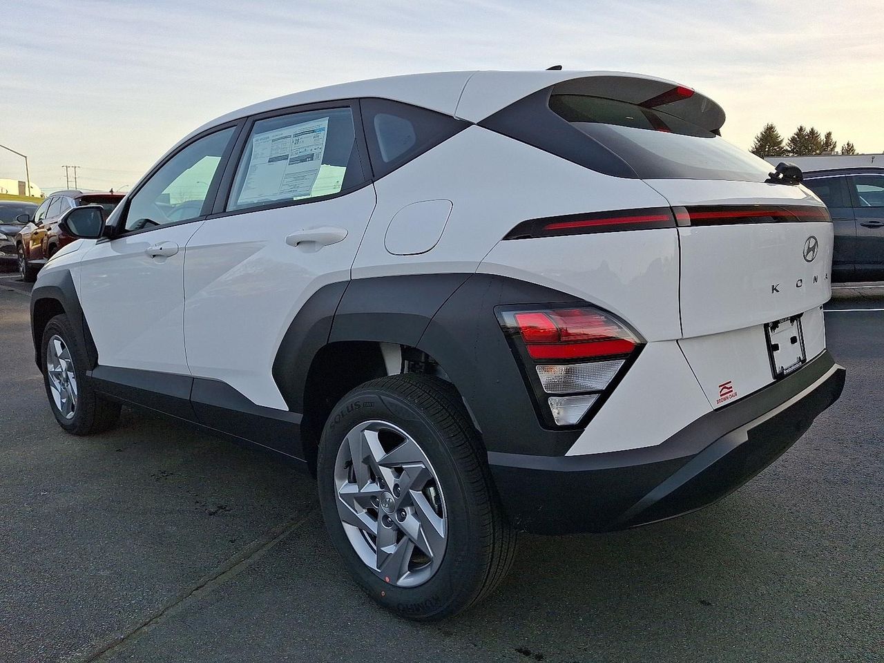 2026 Hyundai Kona SE photo 2