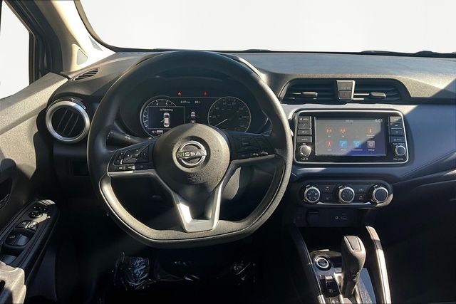2023 Nissan Versa 1.6 SV photo 8