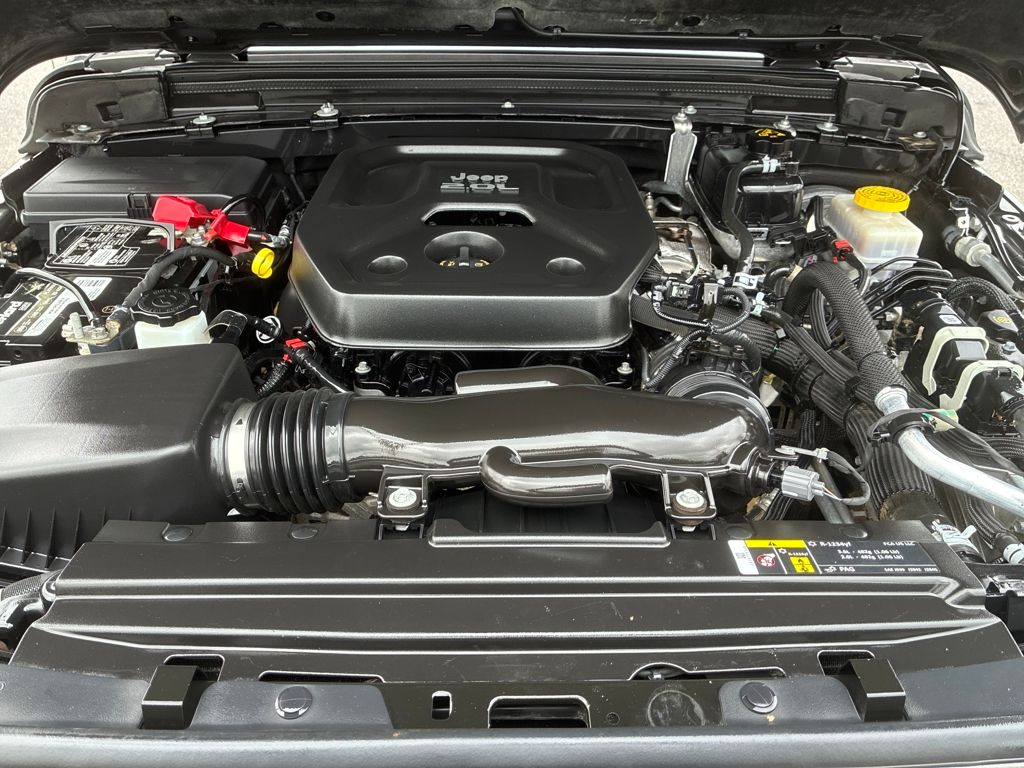 2020 Jeep Wrangler Unlimited Sahara photo 22