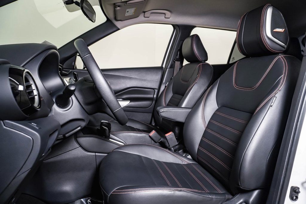 2019 Nissan Kicks SR photo 16
