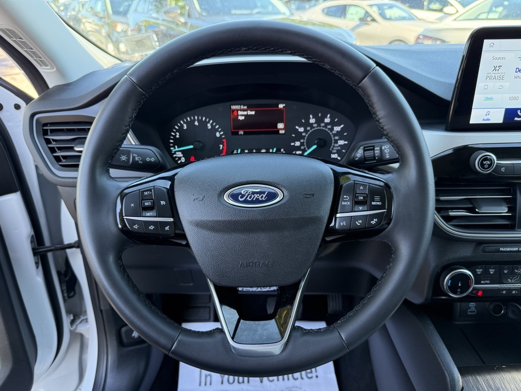 2022 Ford Escape SE photo 12