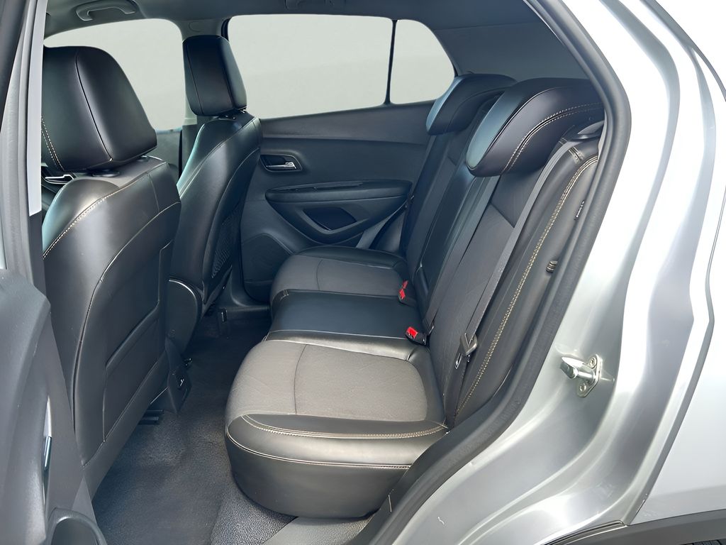 2020 Chevrolet Trax LT photo 9