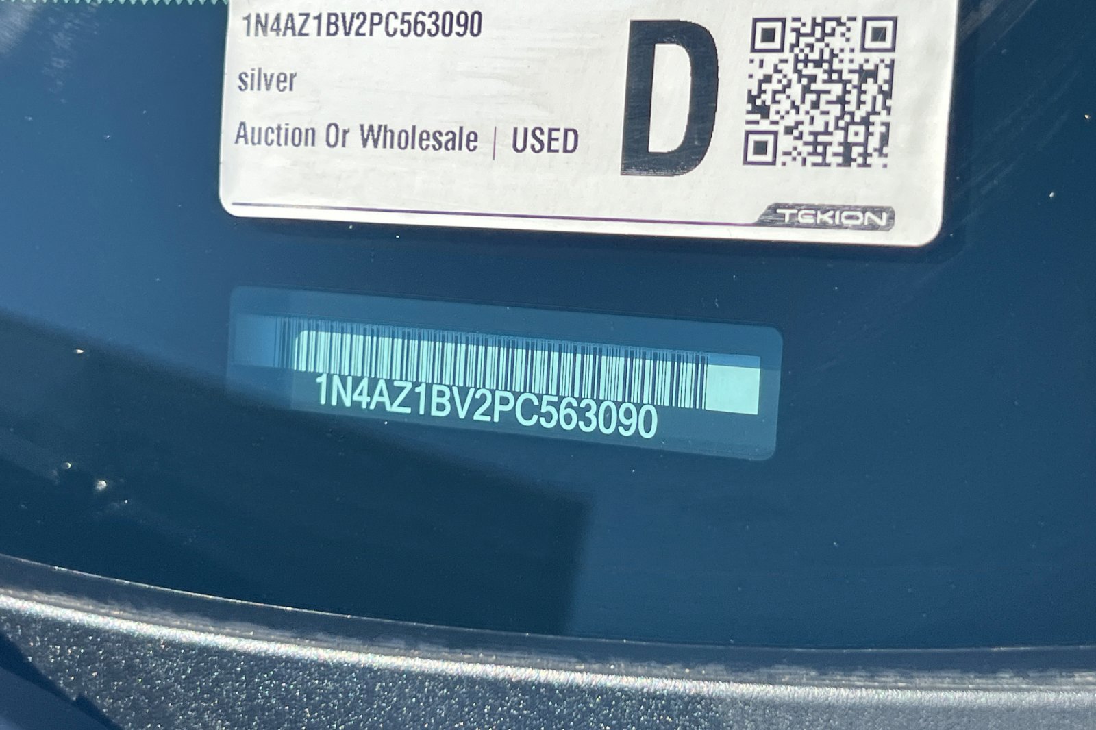 2023 Nissan Leaf S photo 2
