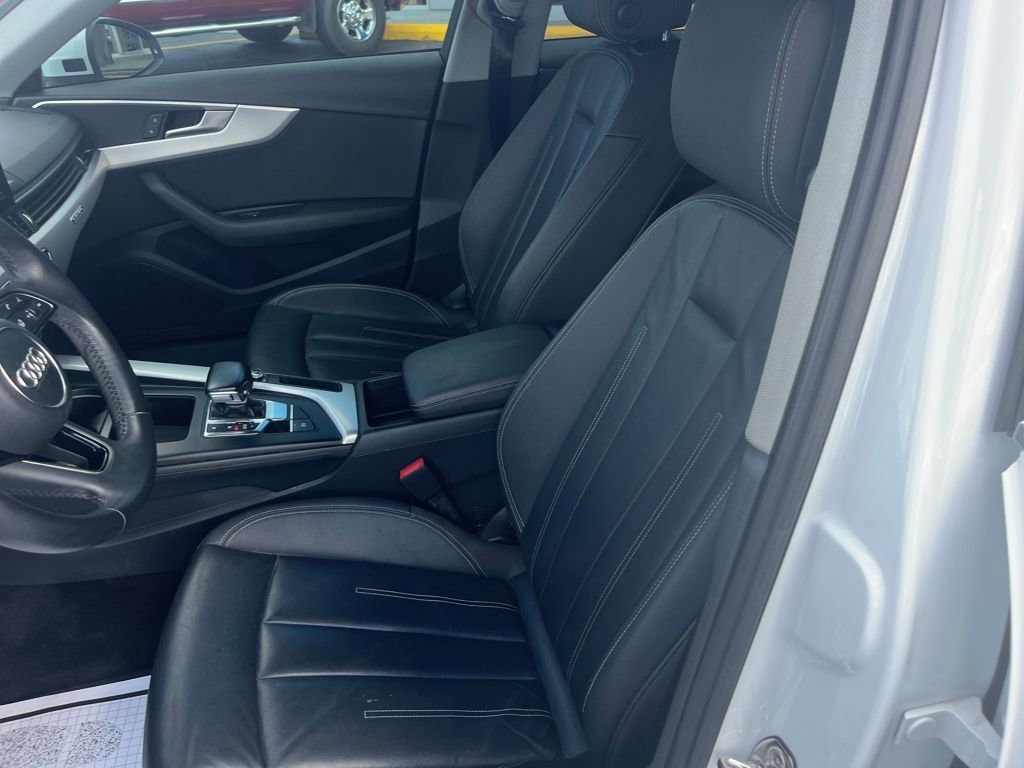 2020 Audi A4 Premium Plus 45 TFSI Quattro S line photo 16