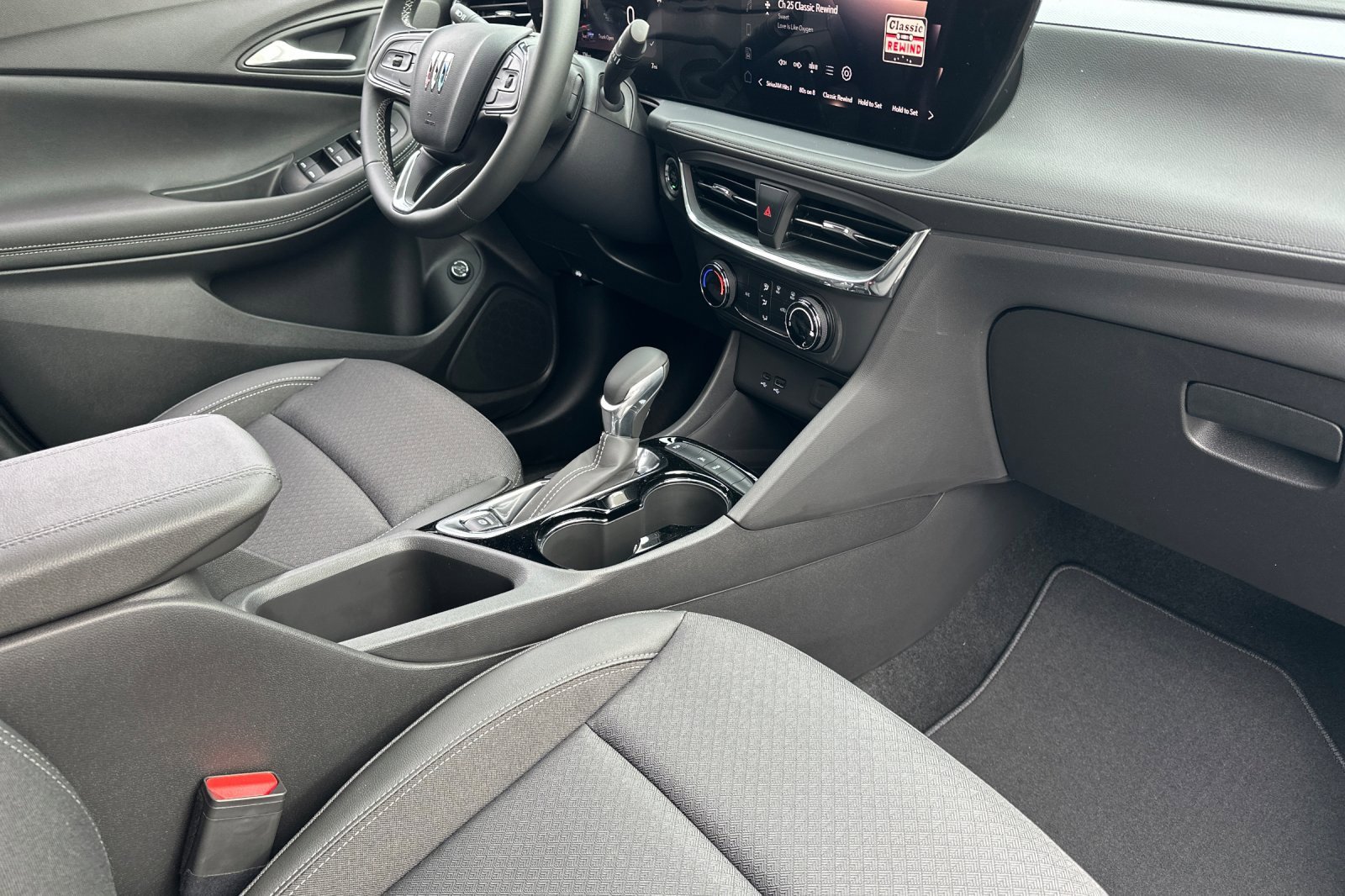 2025 Buick Encore GX Preferred photo 12