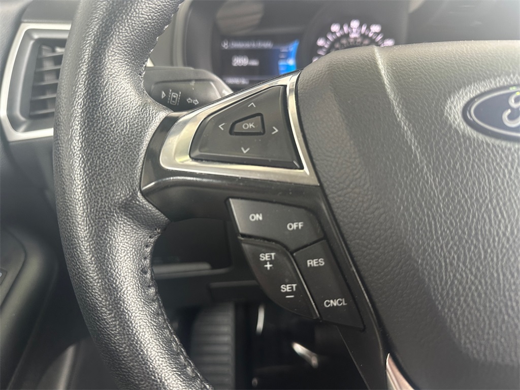 2024 Ford Edge SEL photo 29