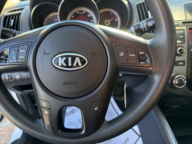 2013 Kia Forte EX photo 21