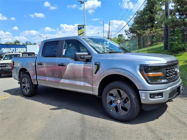 2025 Ford F-150 STX's photo