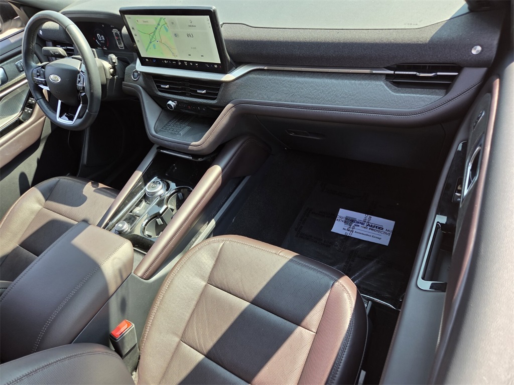 2025 Ford Explorer Platinum photo 20