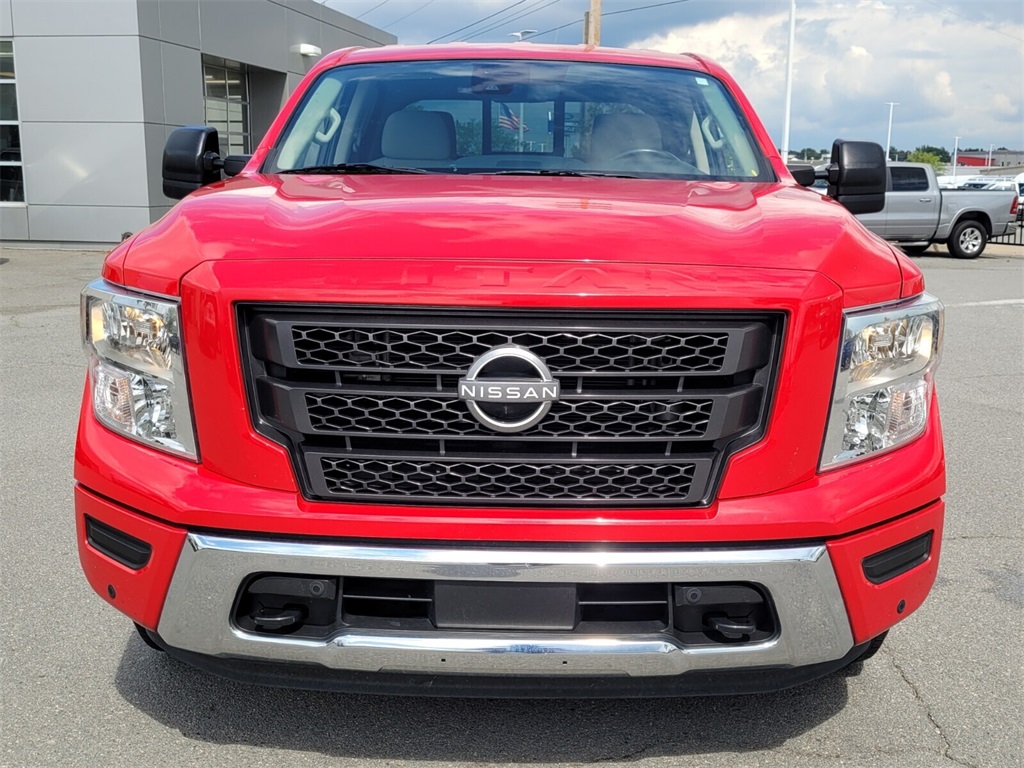 2023 Nissan Titan SV photo 12
