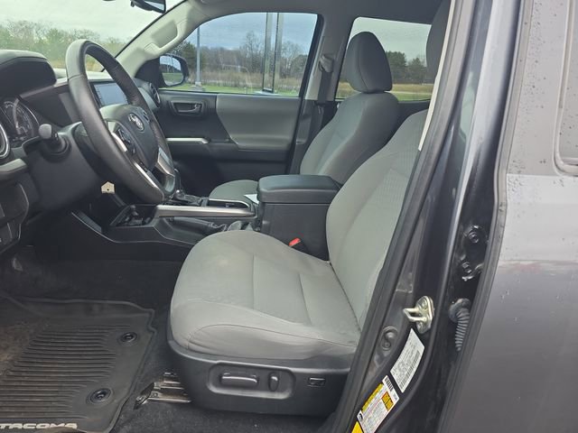 2021 Toyota Tacoma SR5 photo 4