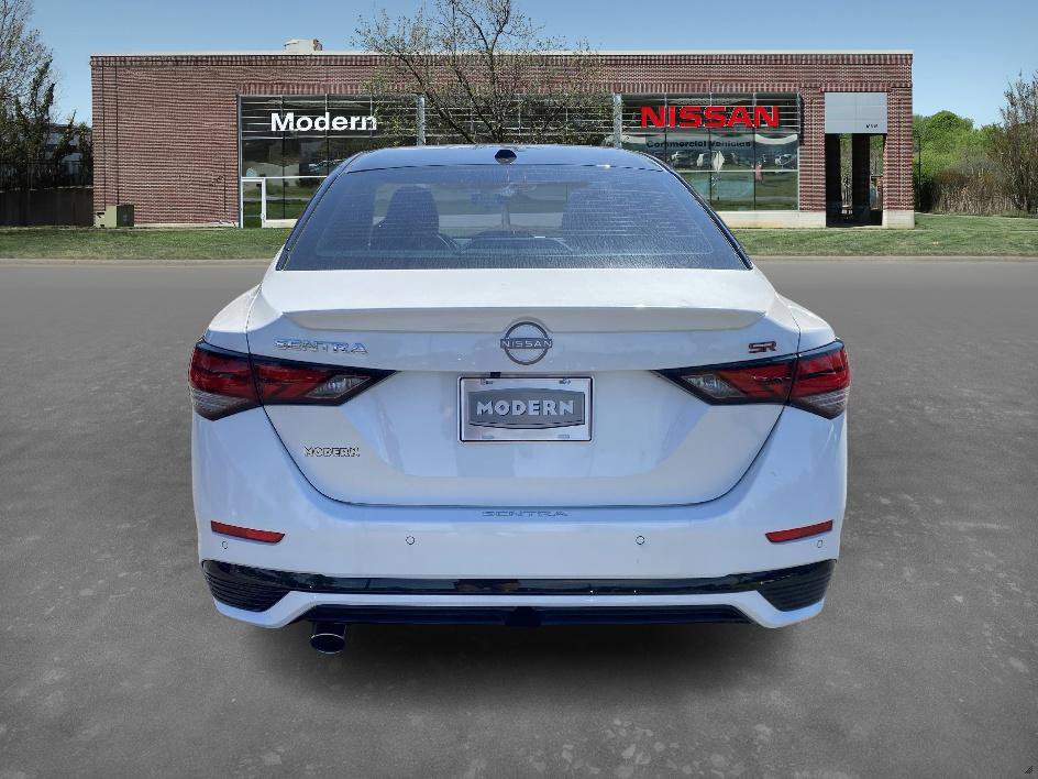 2025 Nissan Sentra SR photo 3