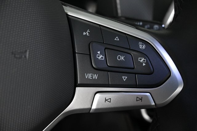 2025 Volkswagen Atlas Peak Edition SE photo 15