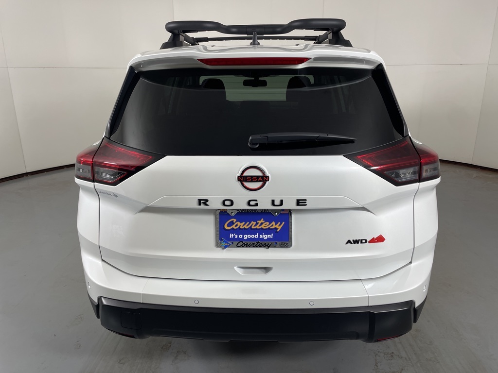 2026 Nissan Rogue SV photo 5