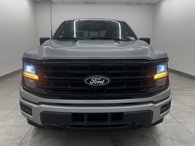 2025 Ford F-150 XLT photo 9