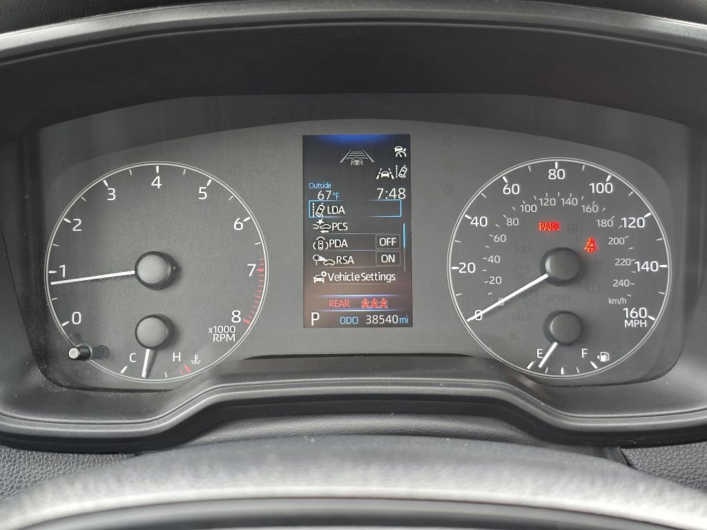 2023 Toyota Corolla LE photo 7