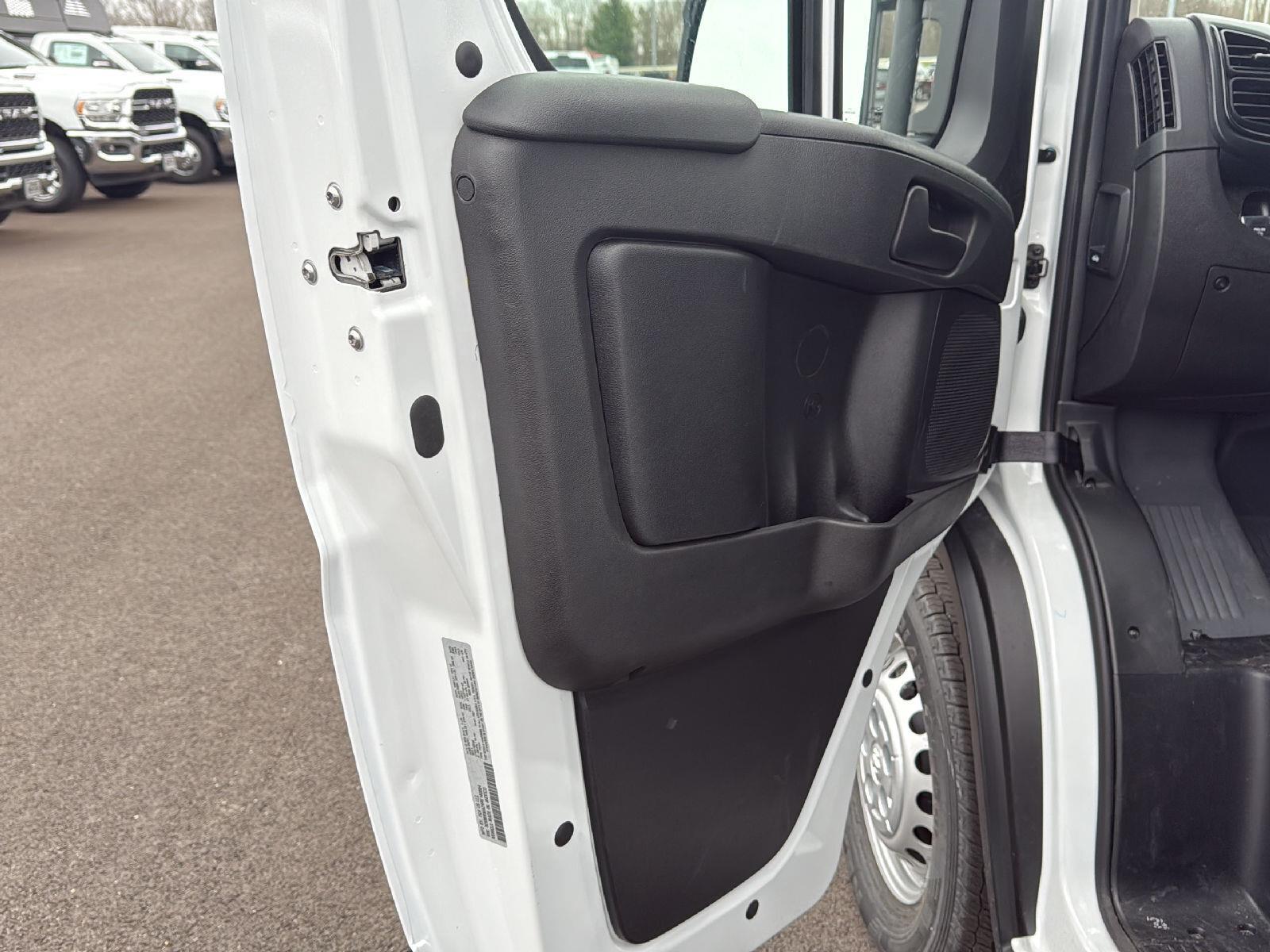 2024 Ram ProMaster 3500 photo 18
