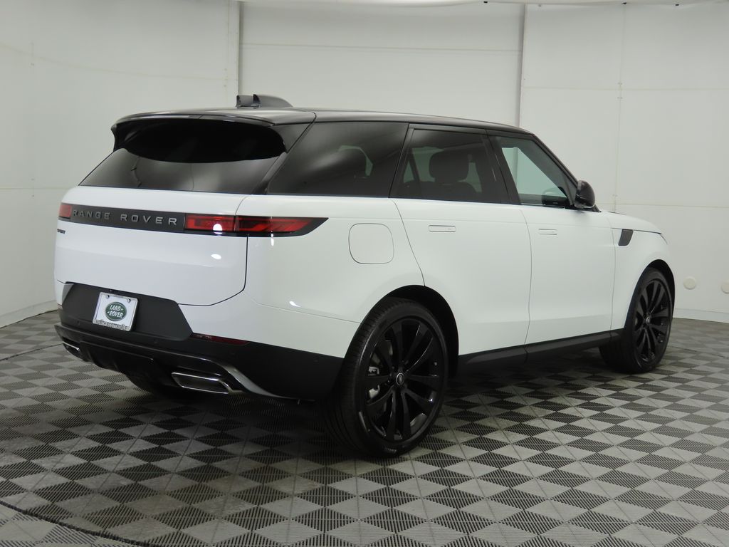 2025 Land Rover Range Rover Sport SE photo 5