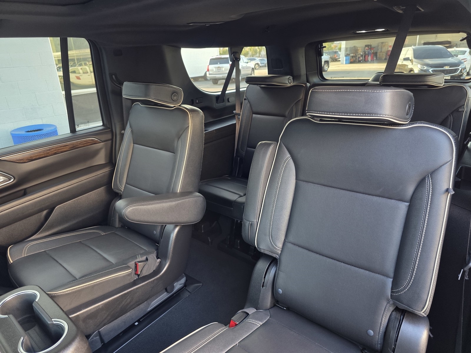 2023 Chevrolet Suburban Premier photo 15