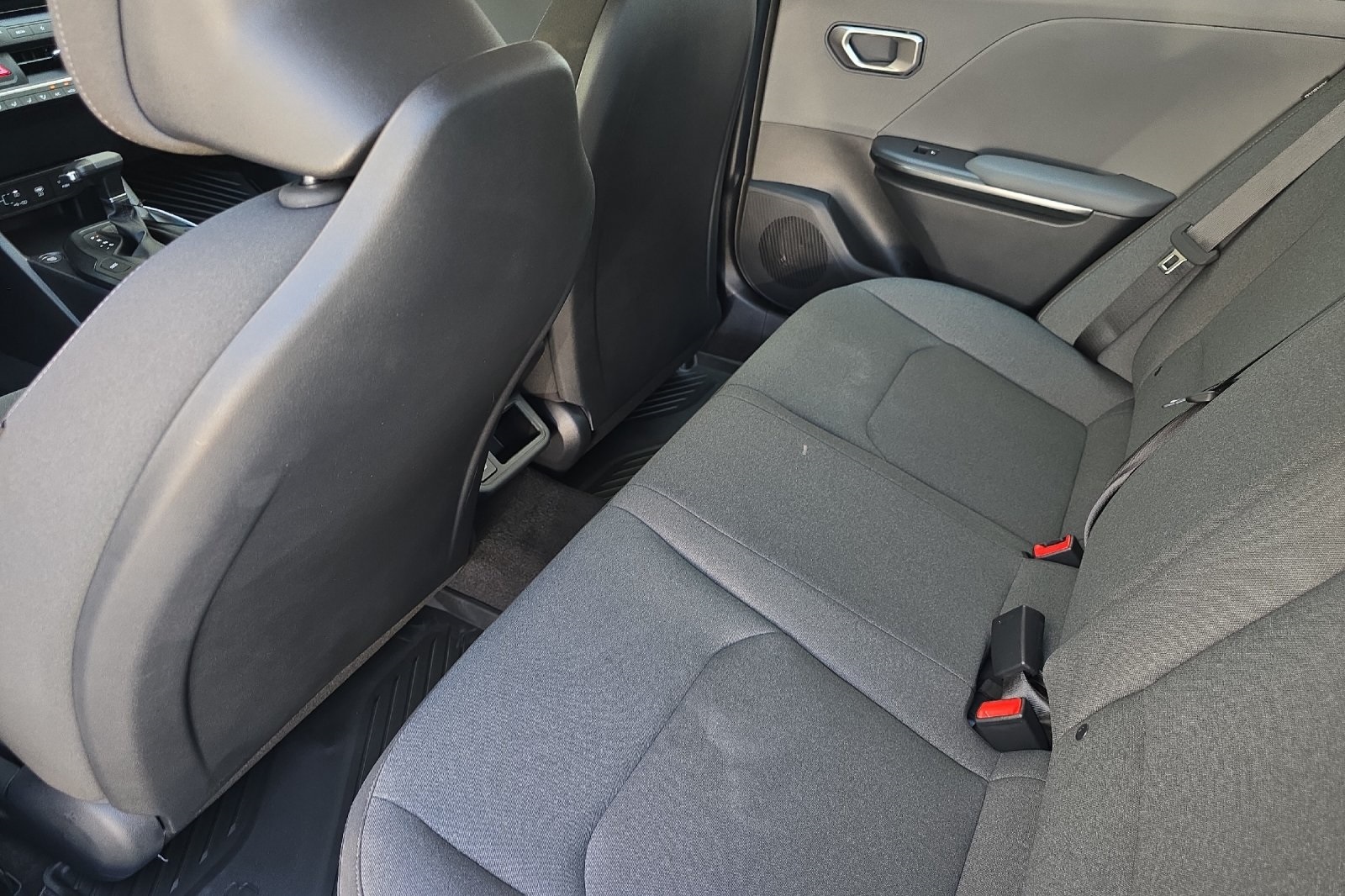 2025 Kia K4 LXS photo 8