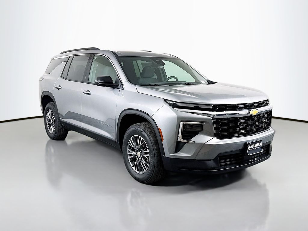 2026 Chevrolet Traverse LT's photo