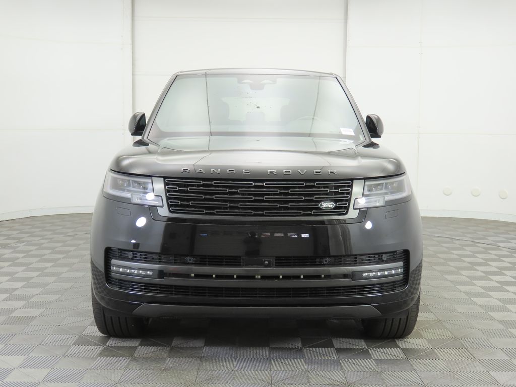 2025 Land Rover Range Rover SE photo 2
