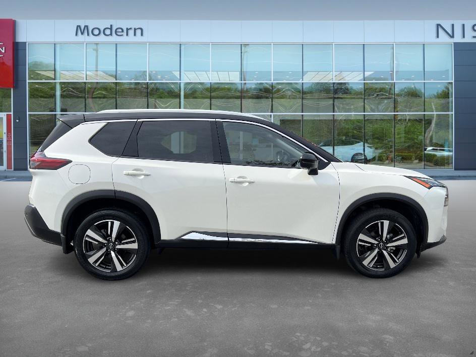 2023 Nissan Rogue SL photo 4
