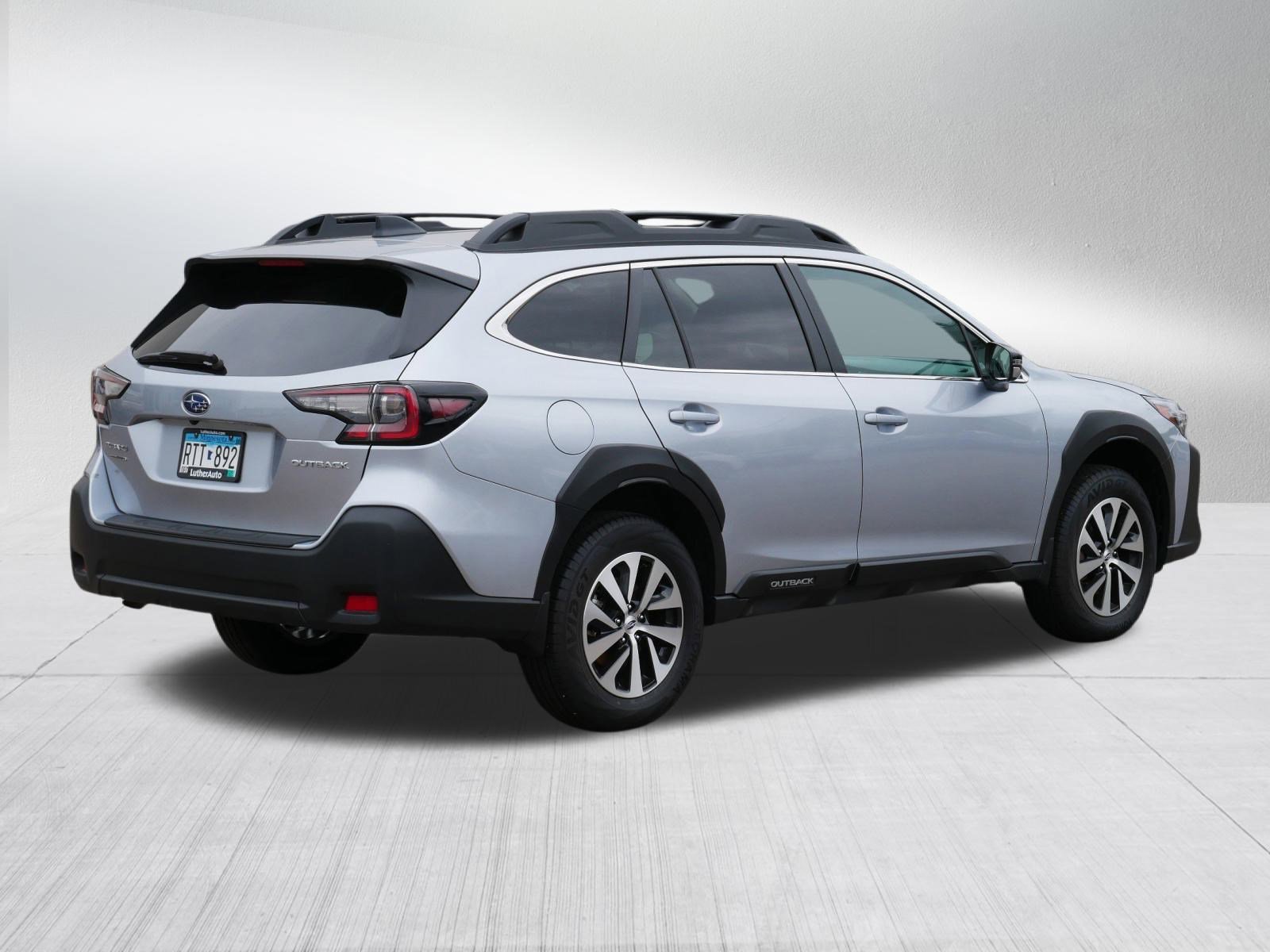 2025 Subaru Outback Premium photo 7