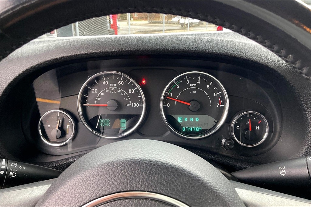 2016 JEEP WRANGLER - Image 16