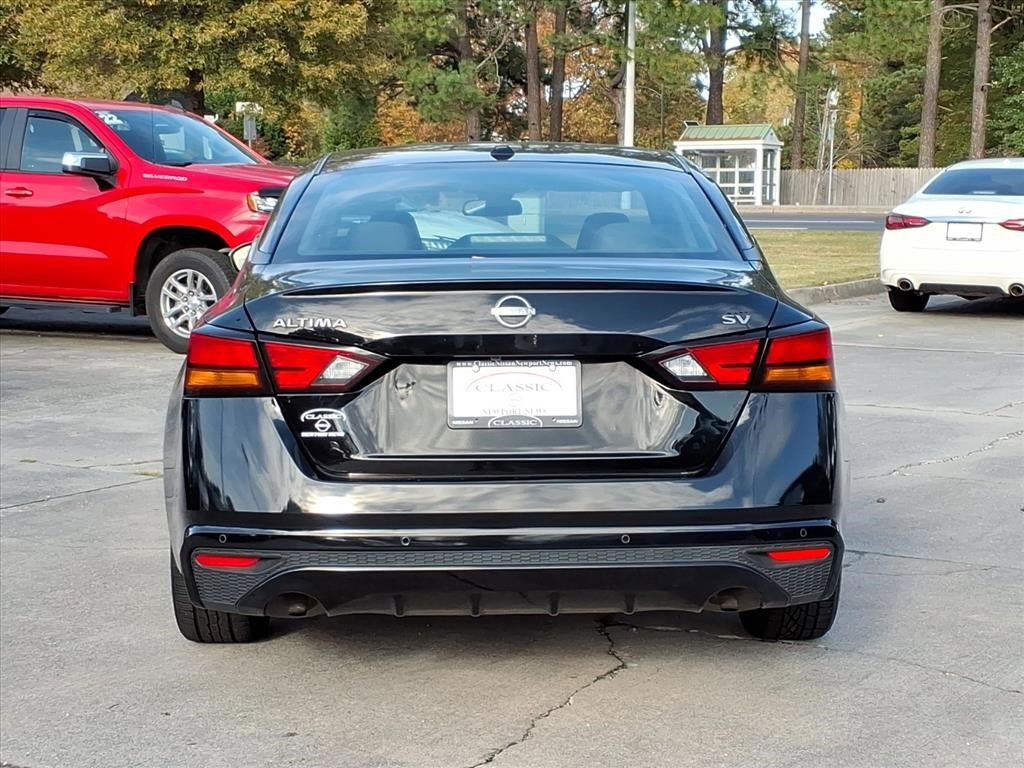 2023 Nissan Altima 2.5 SV photo 4