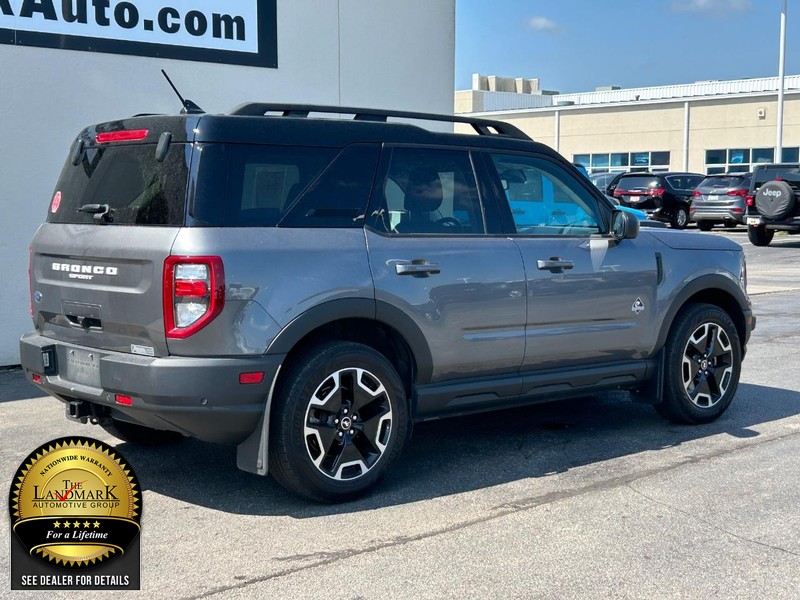 2022 Ford Bronco Sport Outer Banks photo 3