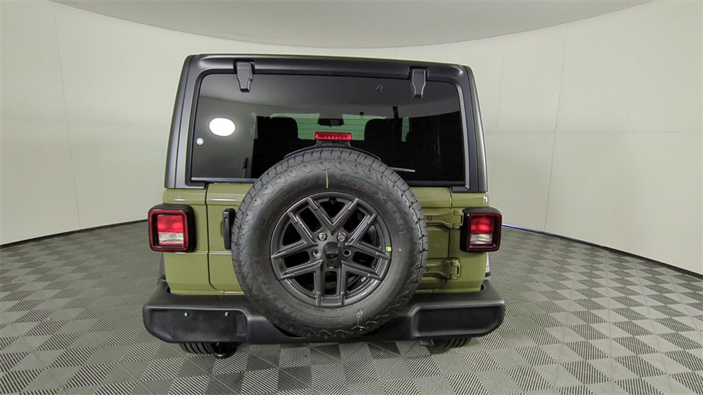 2025 Jeep Wrangler Sport S photo 3