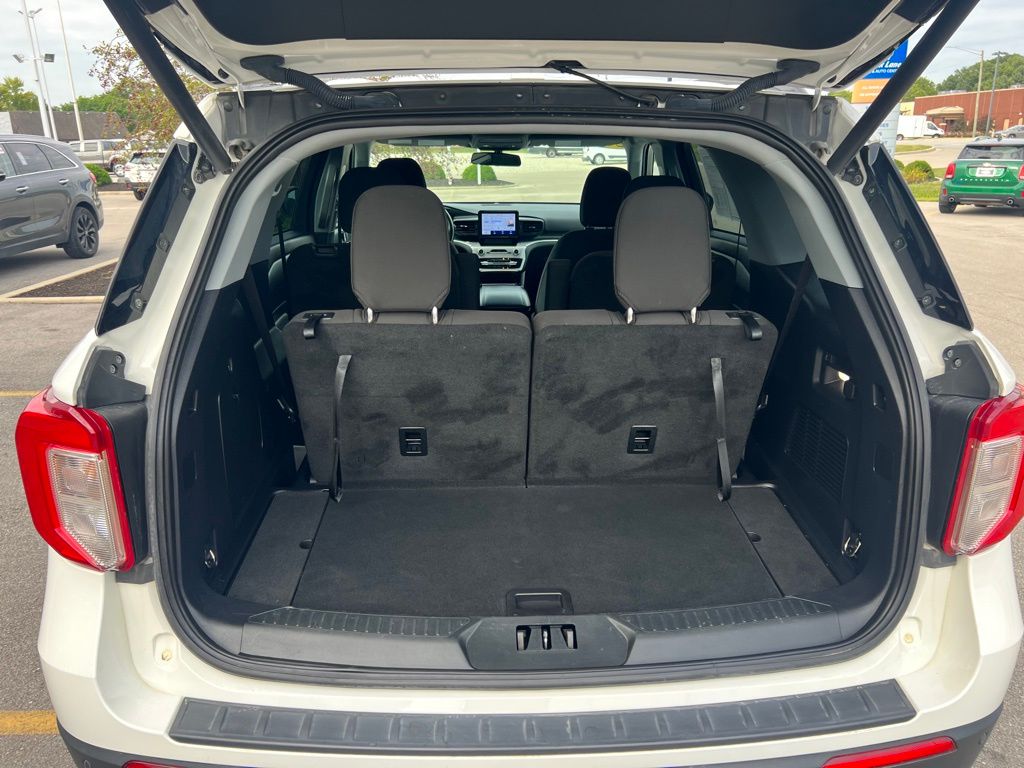 2022 Ford Explorer XLT photo 22