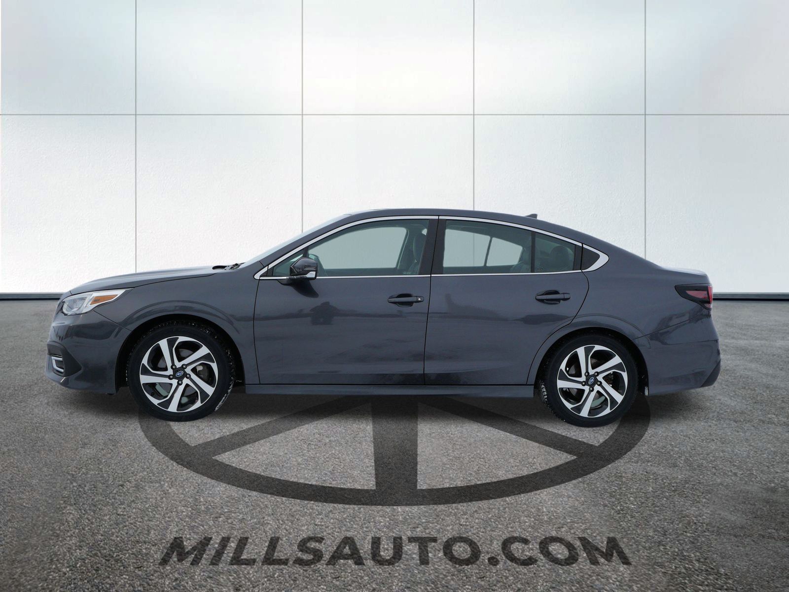 Used 2022 Subaru Legacy Limited with VIN 4S3BWAN63N3027953 for sale in Willmar, Minnesota