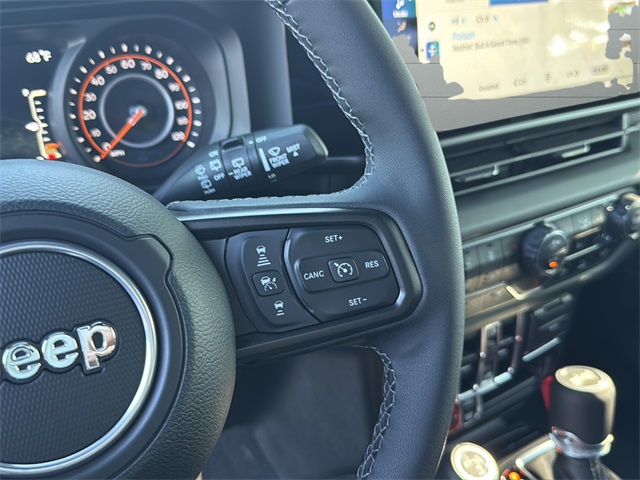 2025 Jeep Wrangler Rubicon X photo 18